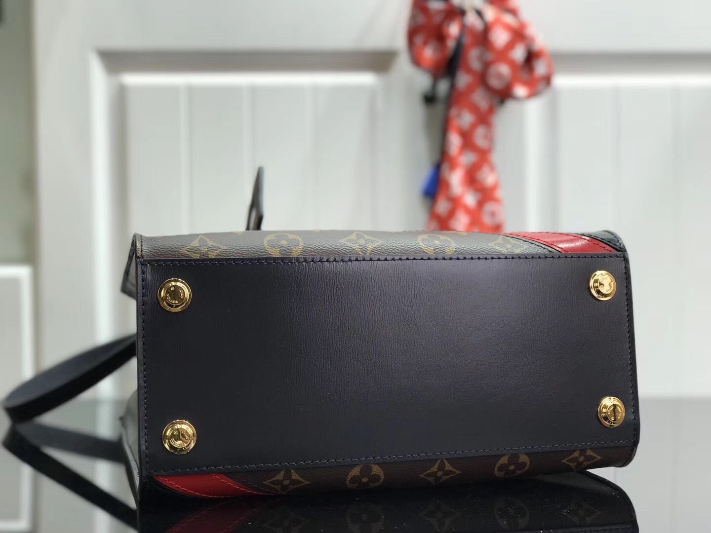 Dragons Bags - Best High-End Brands in One Place - AFFORDABLE LUXURY BAGS - 4081