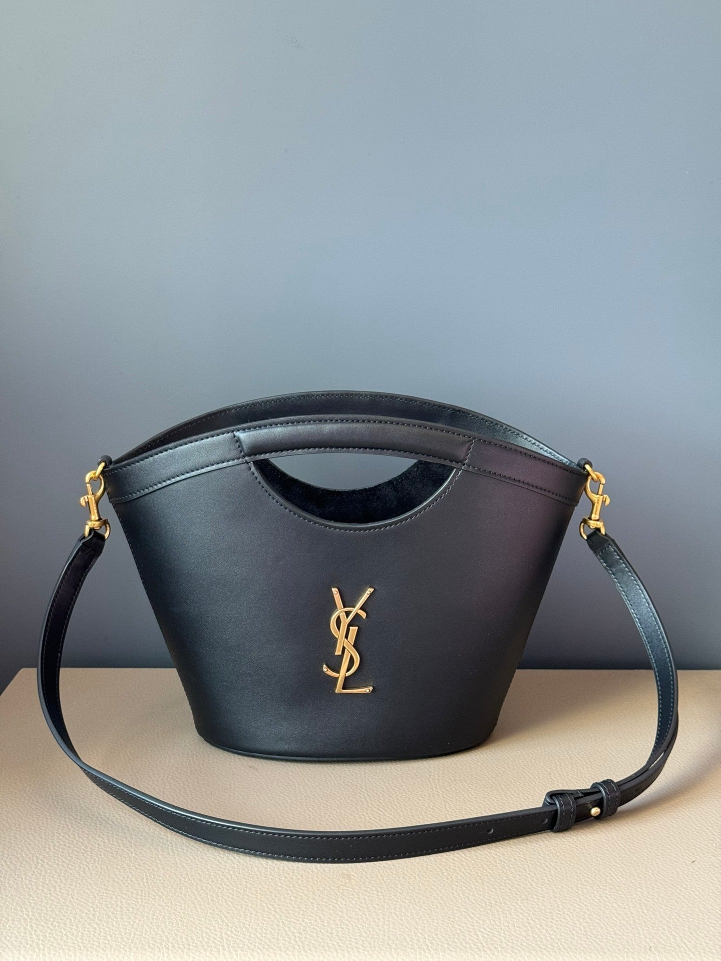 Dragons Bags - Best High-End Brands in One Place - AFFORDABLE LUXURY BAGS - 6013