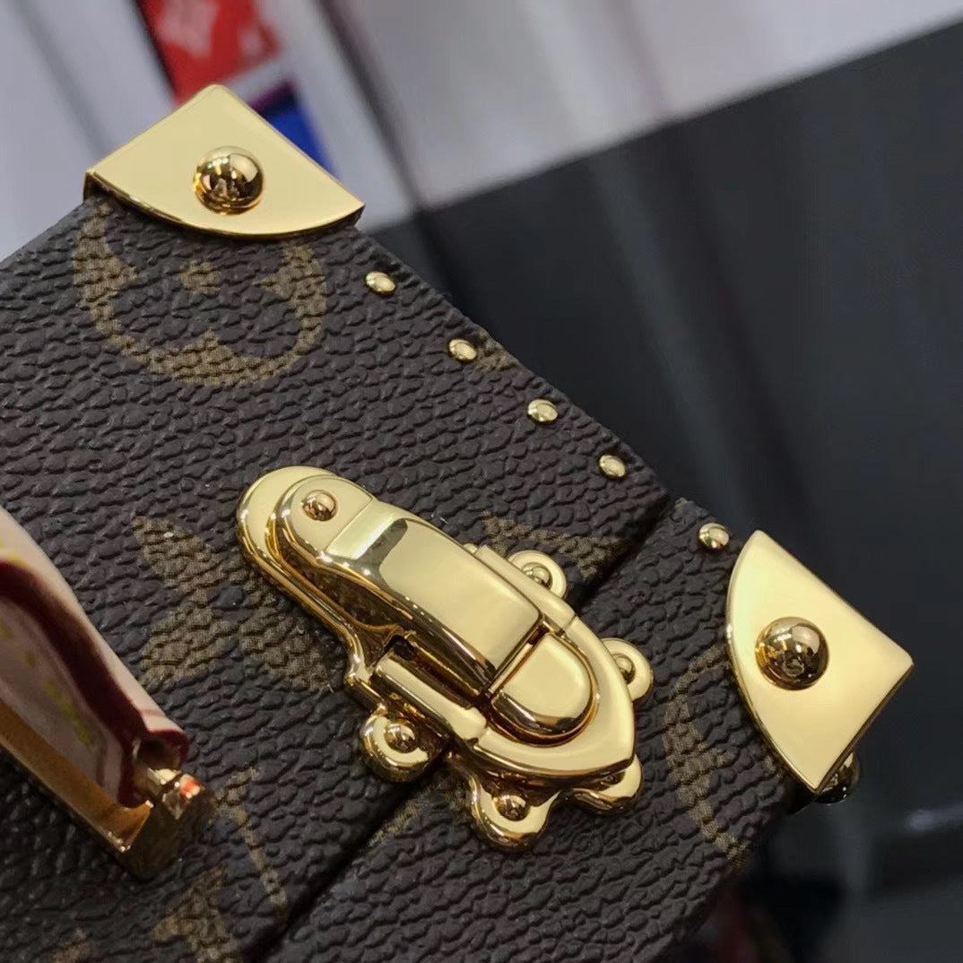 new-luxury-designer-bags-nm21969