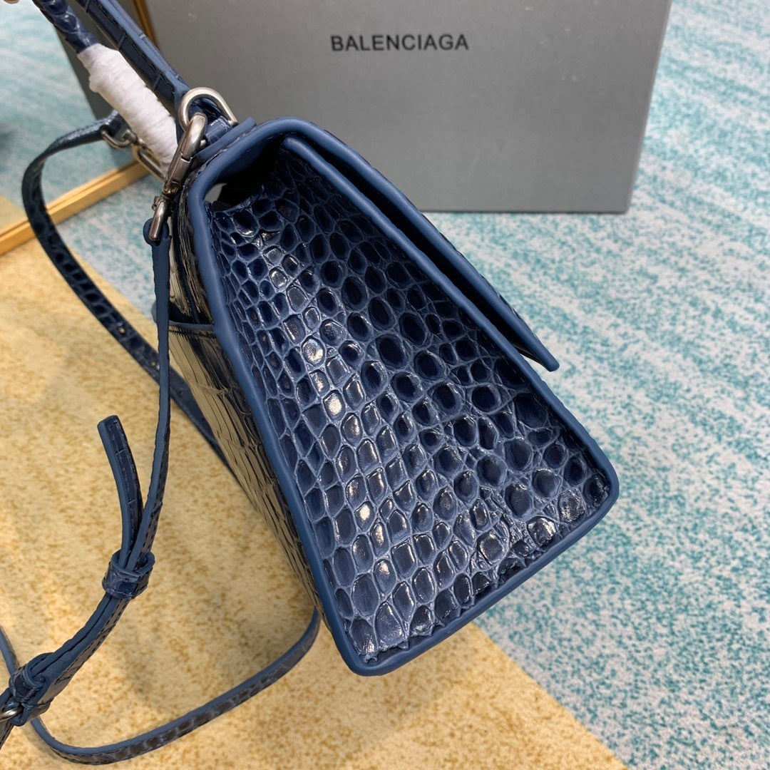 new-luxury-designer-bags-nm24078