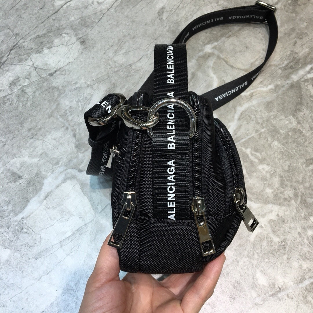new-luxury-designer-bags-nm24488