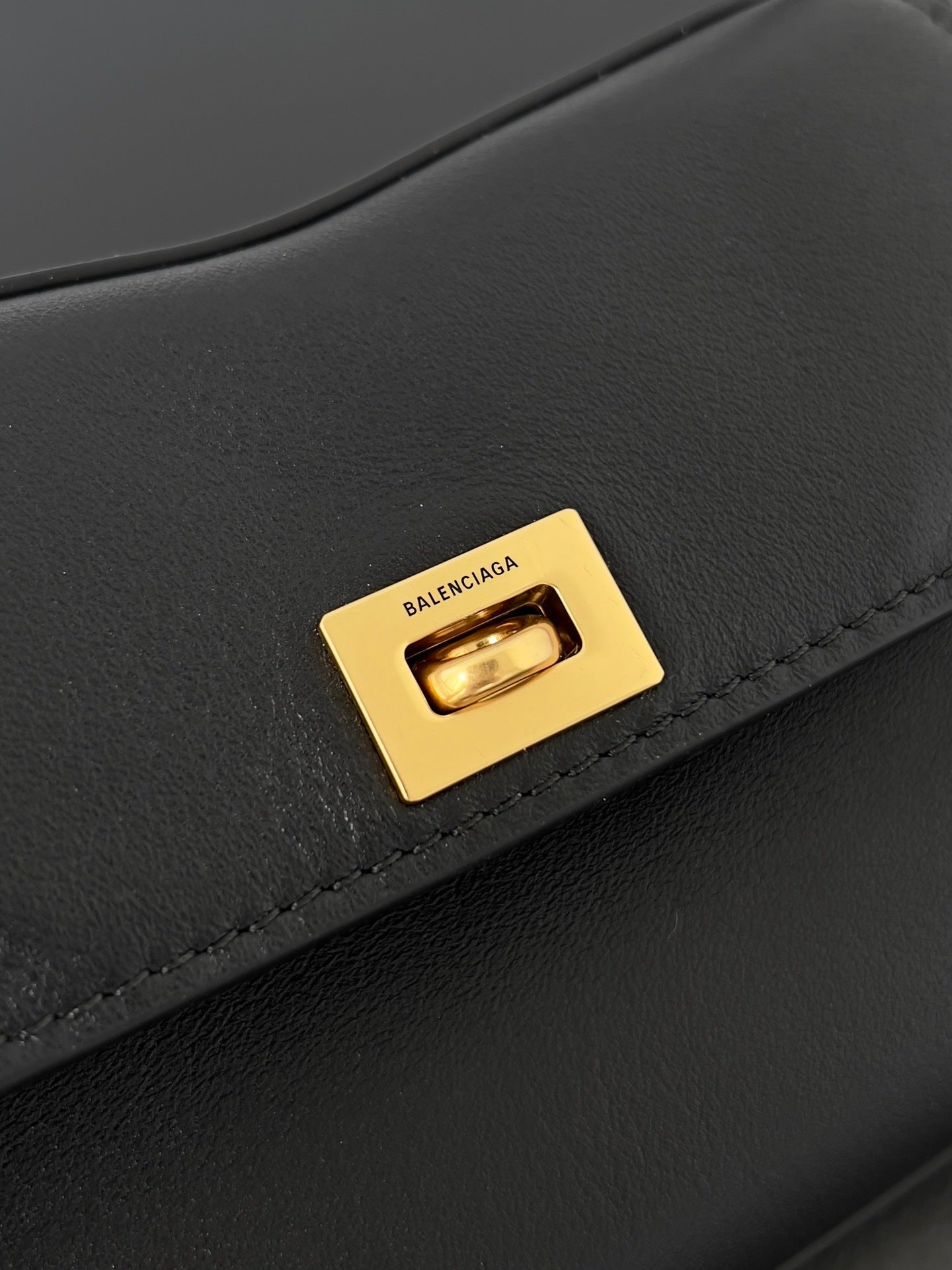 new-luxury-designer-bags-nm24060