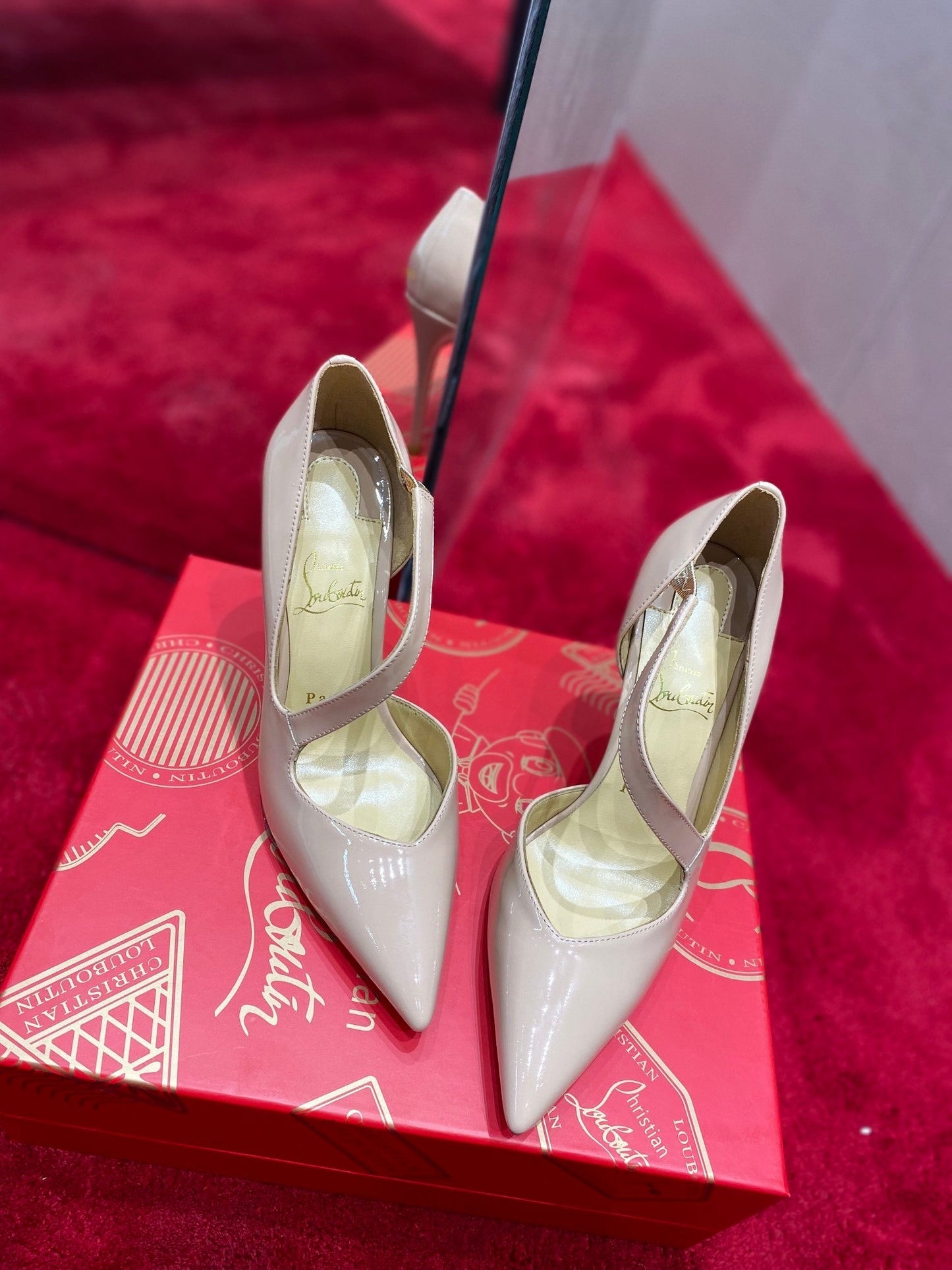 Dragons Bags - High-Quality Designer Products for You - AFFORDABLE LUXURY HEELS - 7963