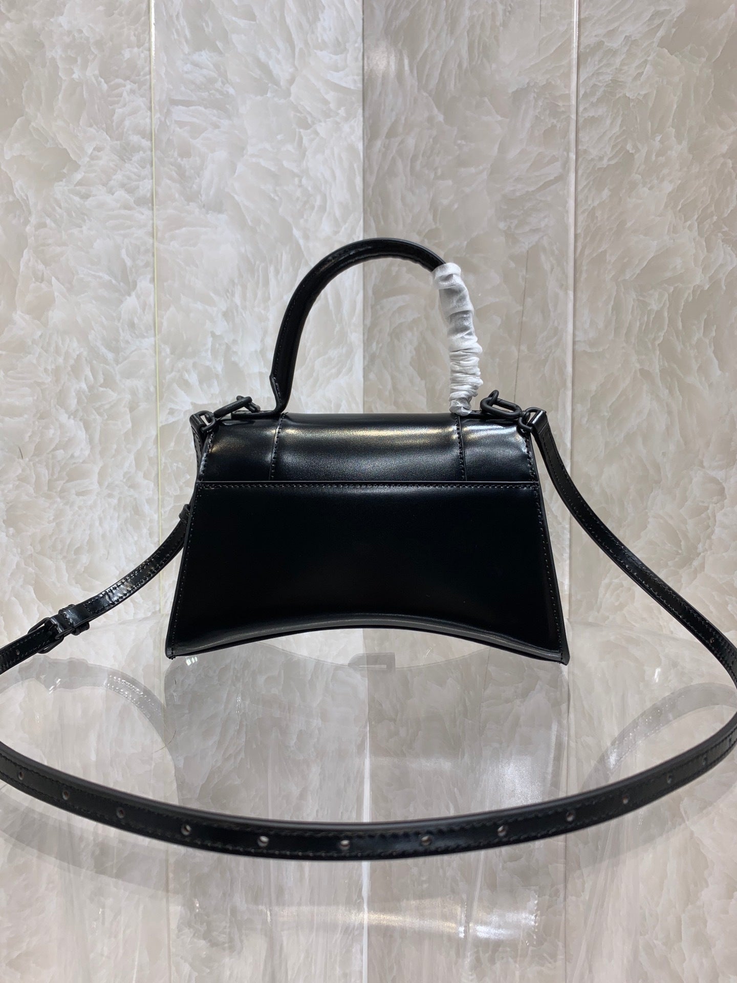 new-luxury-designer-bags-nm24072