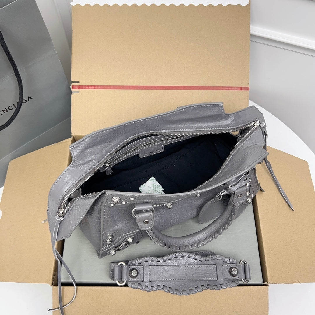 new-luxury-designer-bags-nm24276