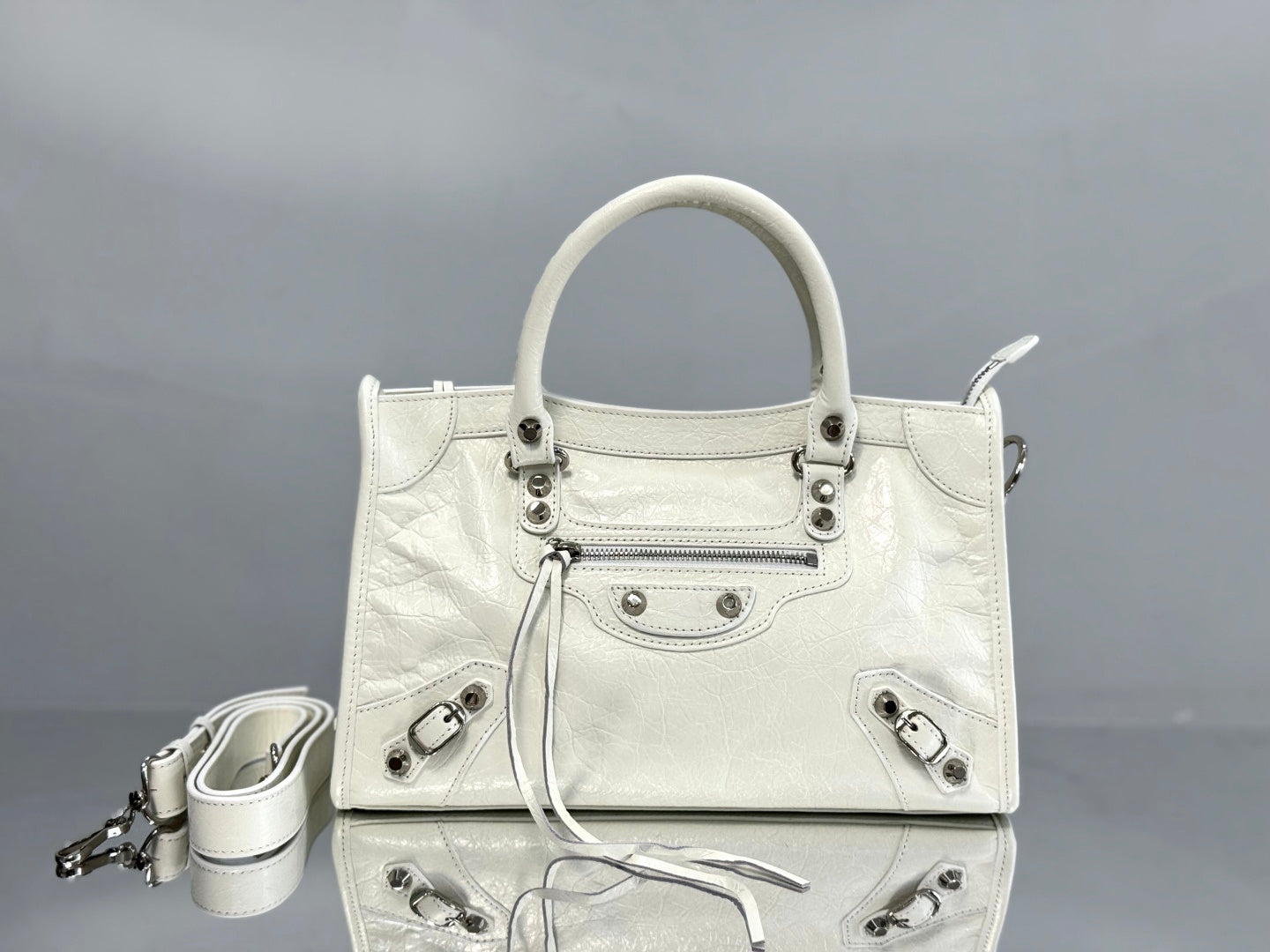 new-luxury-designer-bags-nm24894