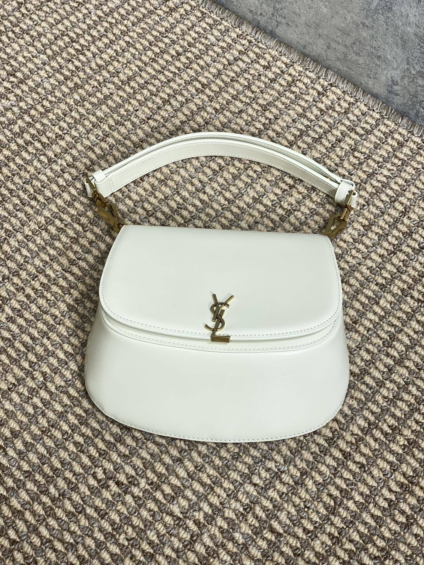Dragons Bags - Best High-End Brands in One Place - AFFORDABLE LUXURY BAGS - 5909