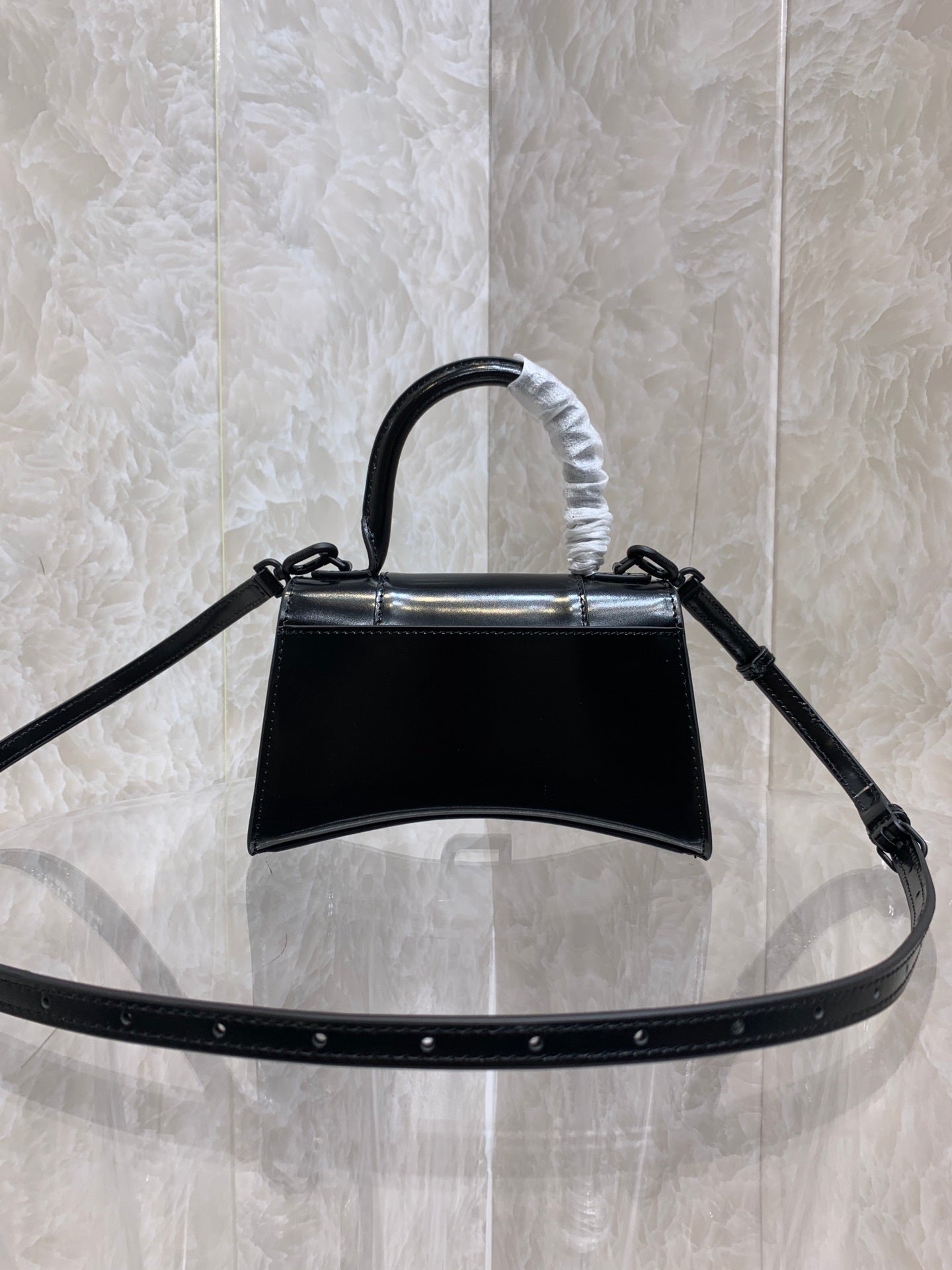 new-luxury-designer-bags-nm24073