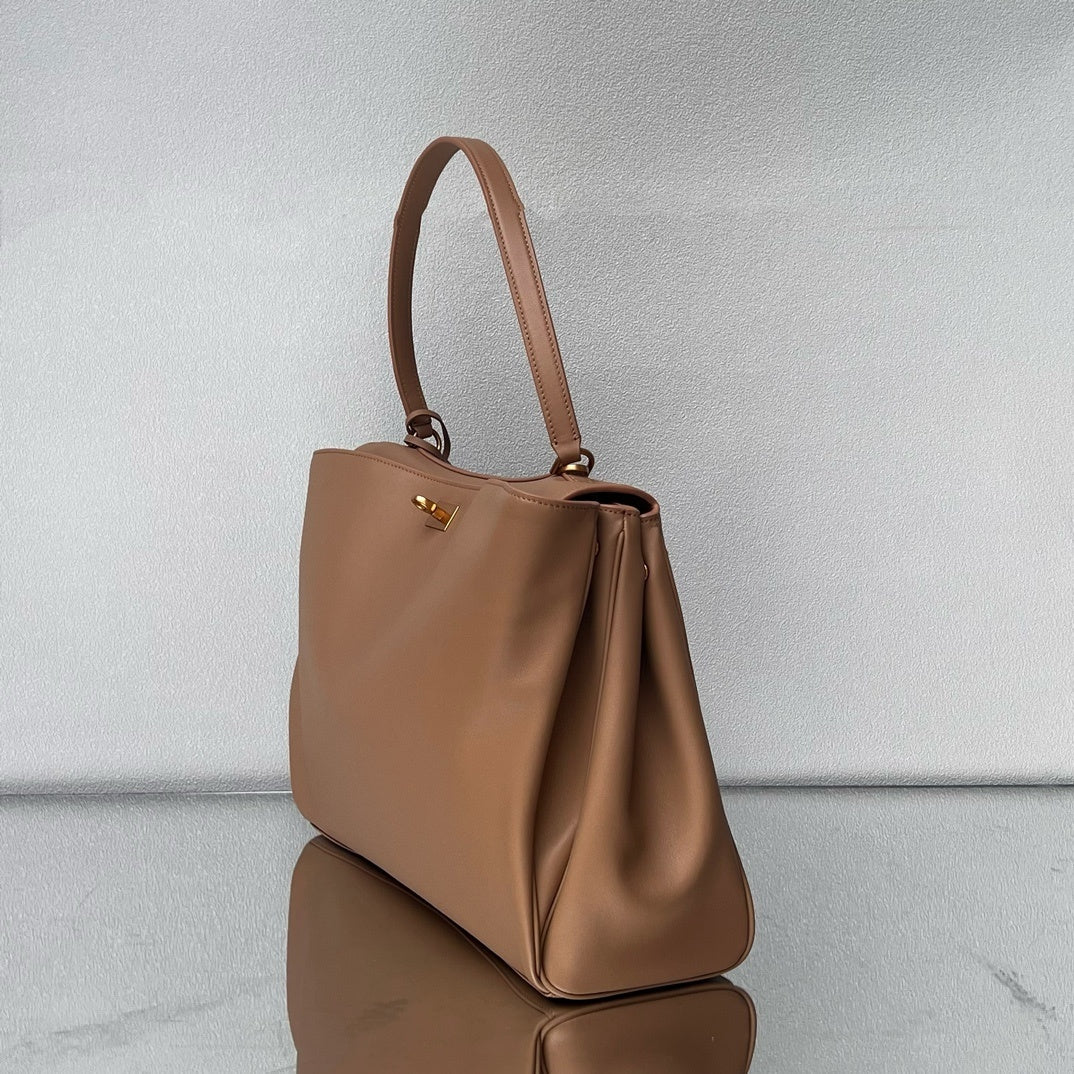 new-luxury-designer-bags-nm24838