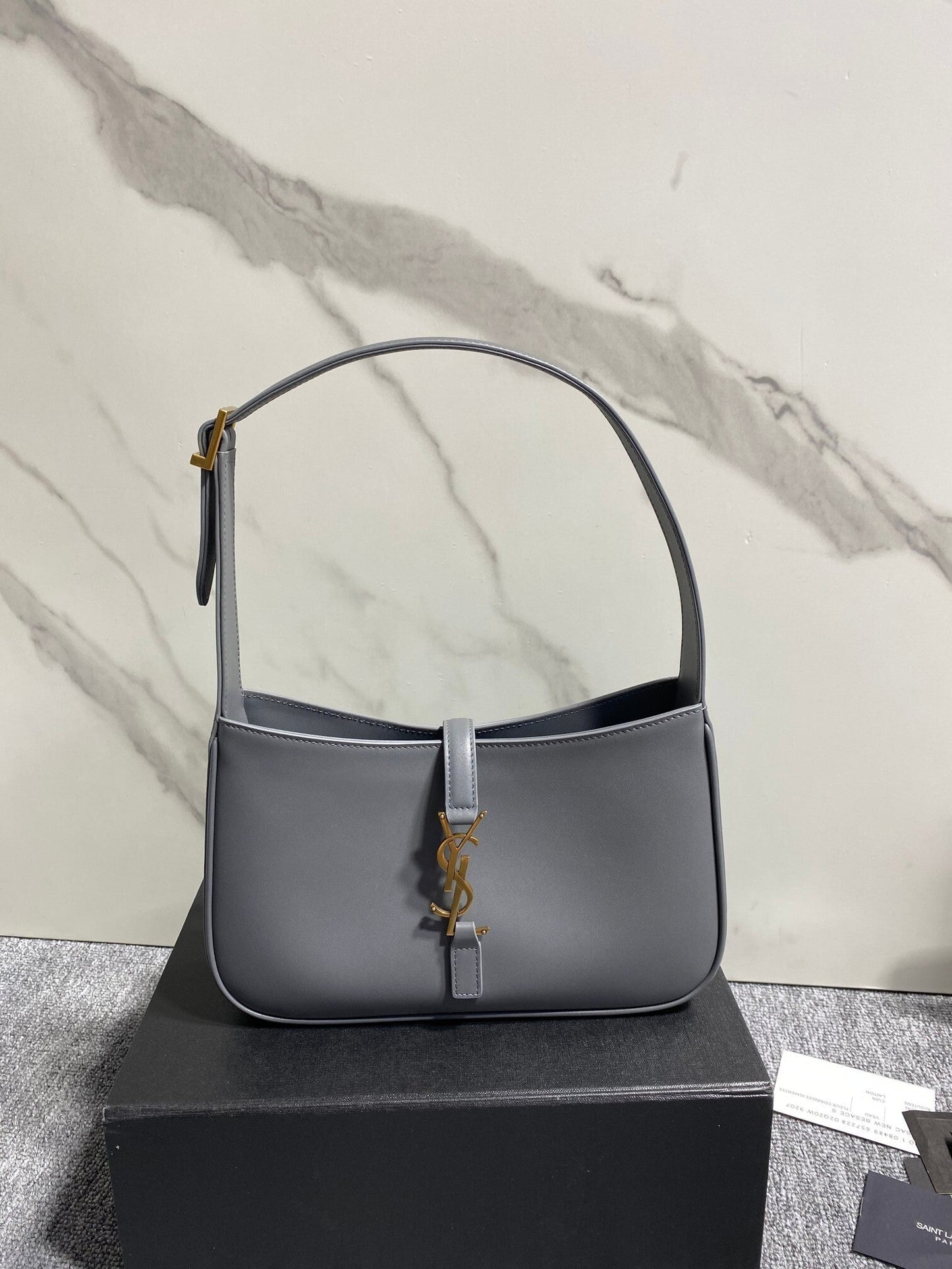 Dragons Bags - High-Quality Designer Products for You - AFFORDABLE LUXURY BAGS - 5895