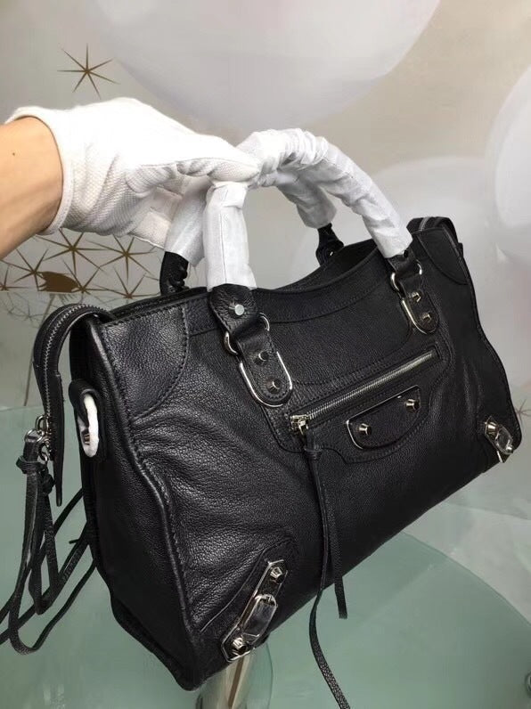new-luxury-designer-bags-nm24744