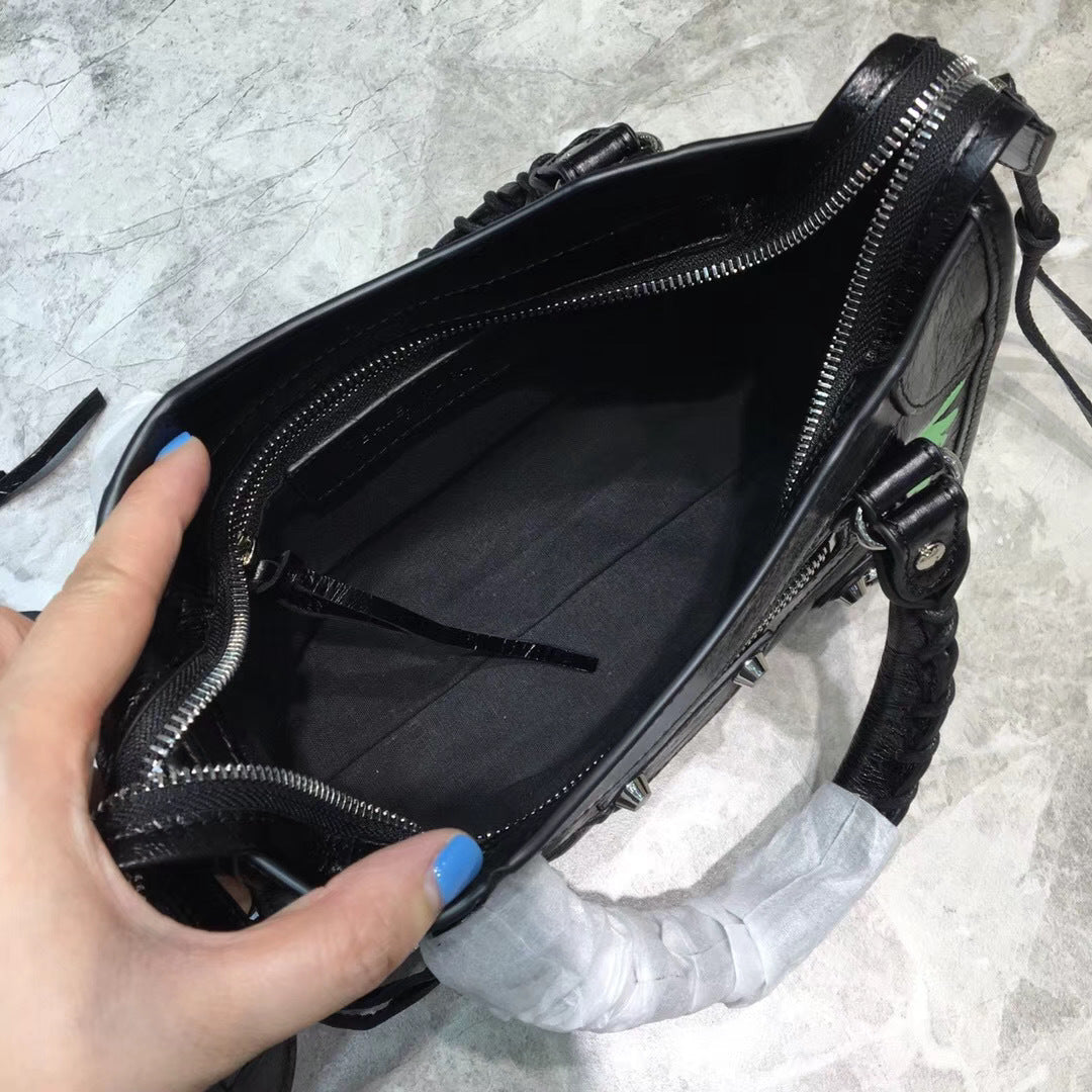 new-luxury-designer-bags-nm25045