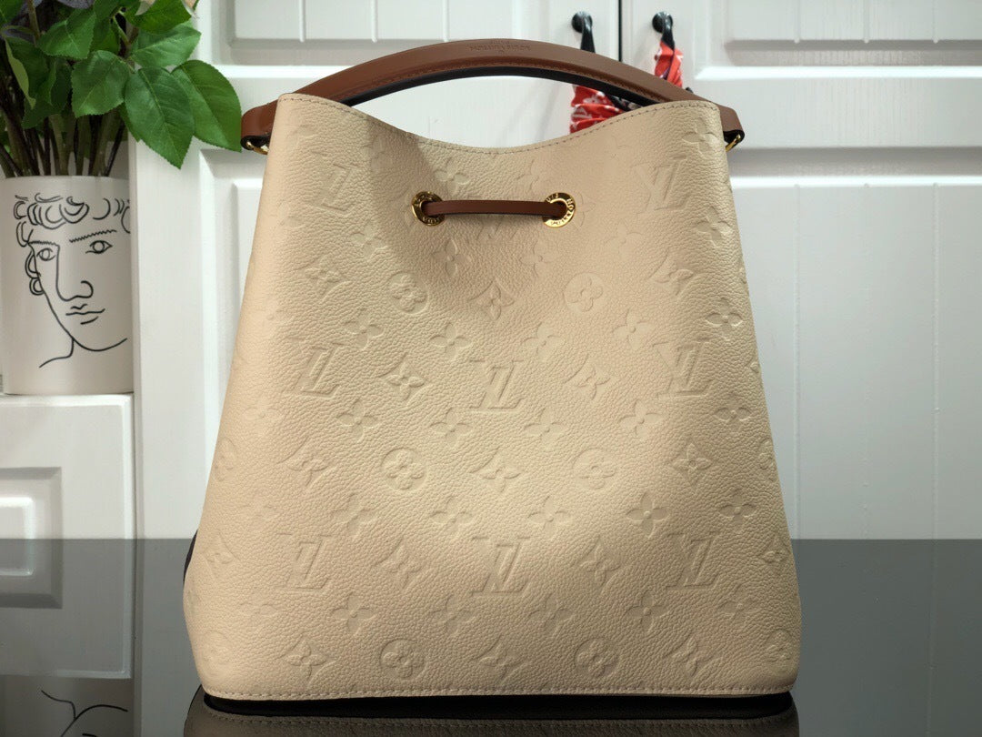 new-luxury-designer-bags-nm22051