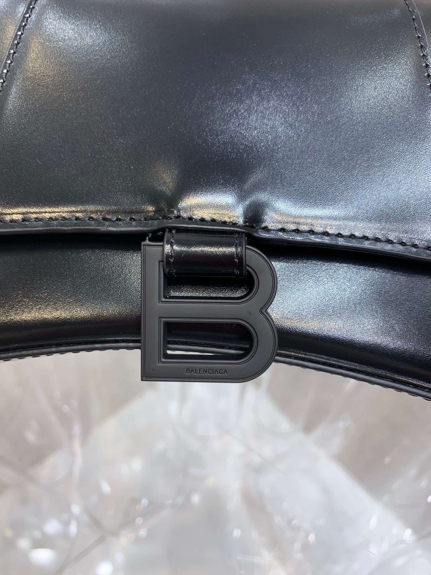 new-luxury-designer-bags-nm24072