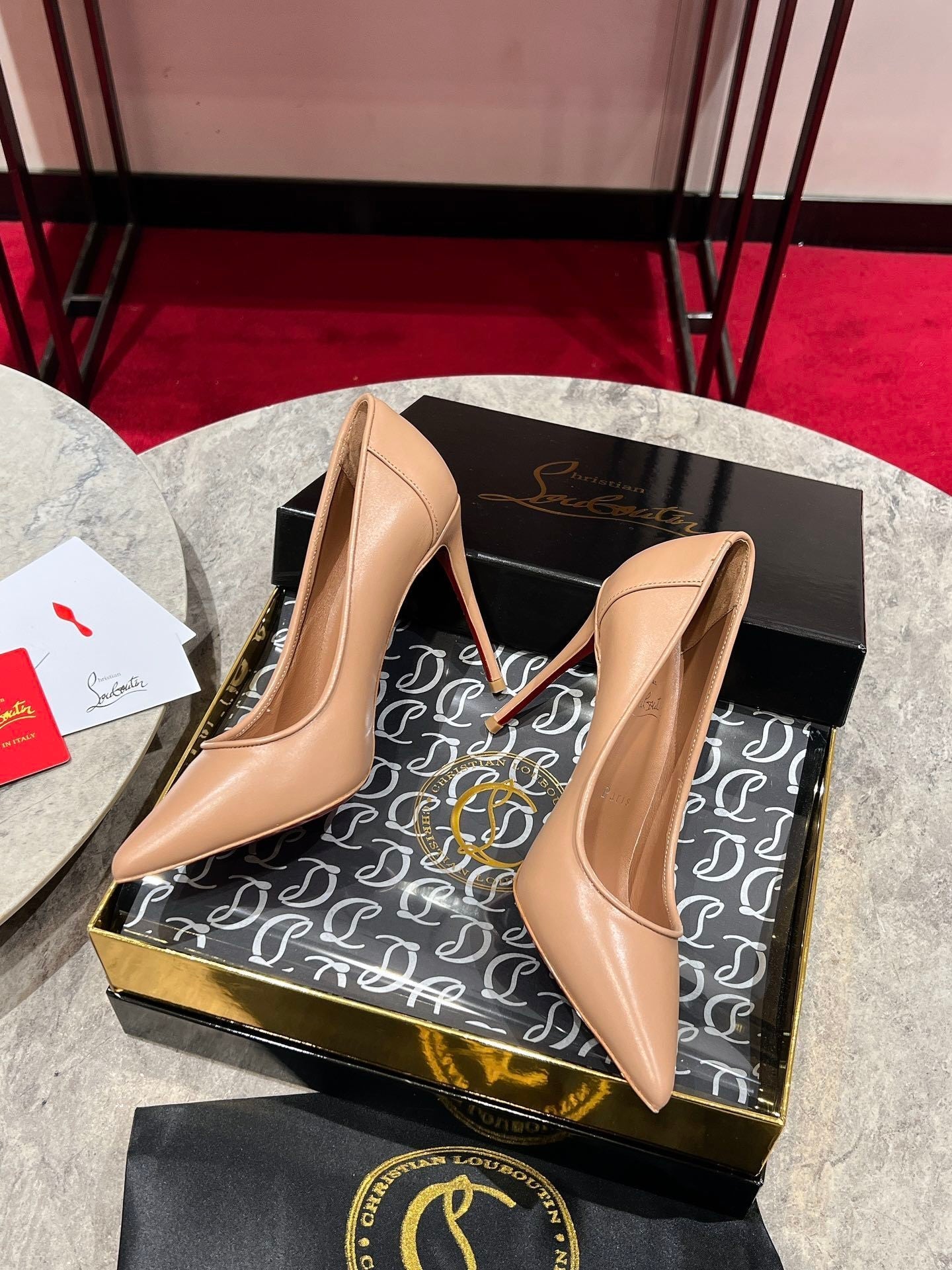 Dragons Bags - High-Quality Designer Products for You - AFFORDABLE LUXURY HEELS - 8175