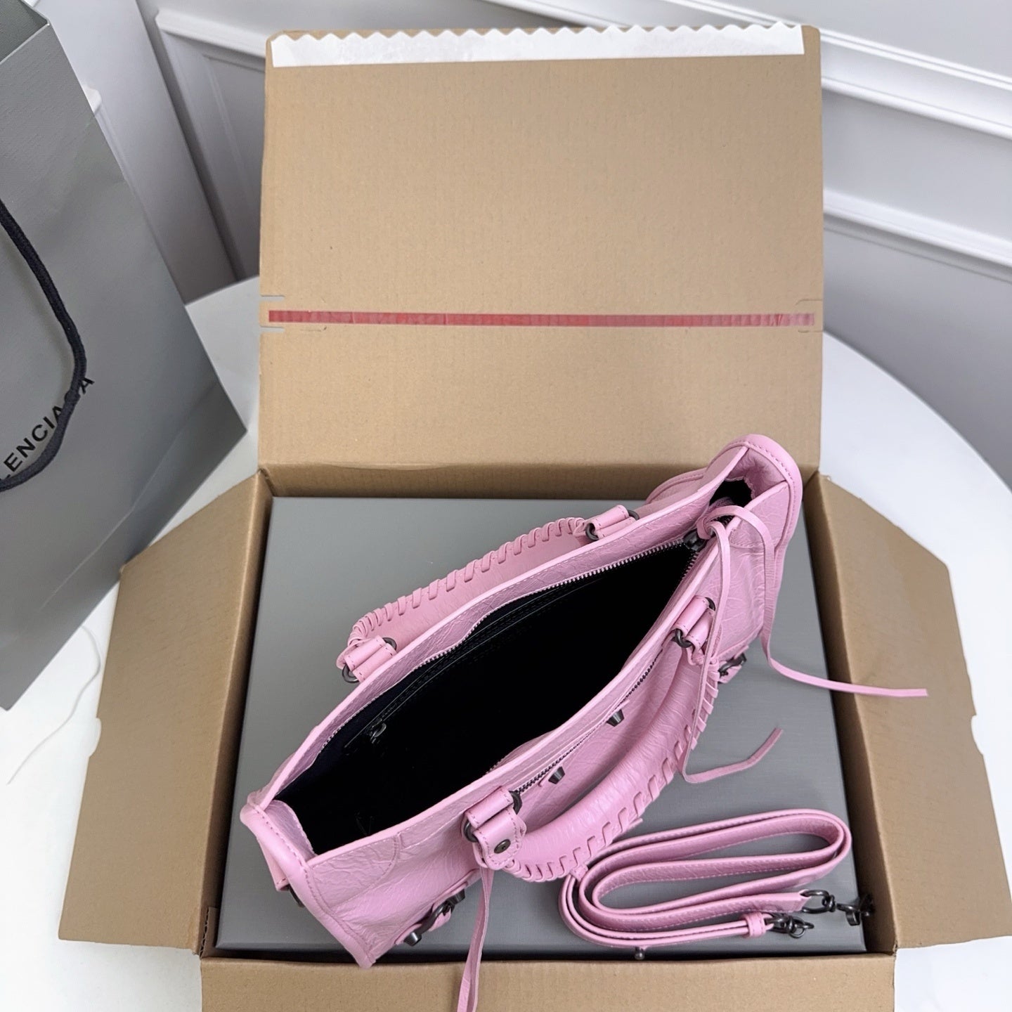 new-designer-premium-bags-nm24029