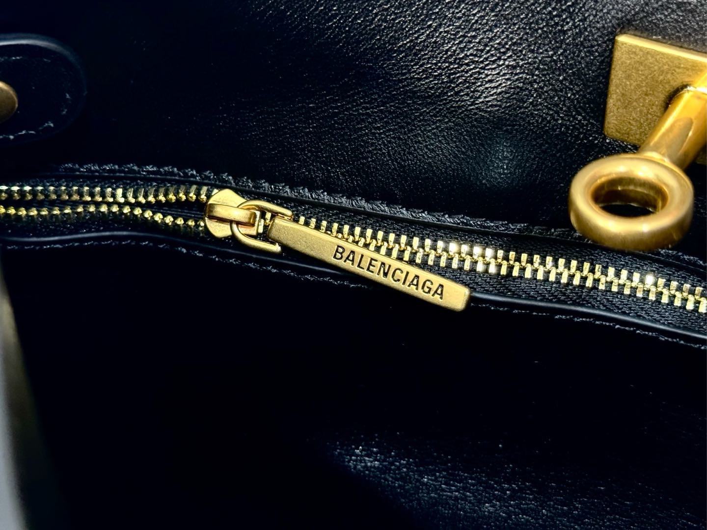 new-designer-premium-bags-nm24649