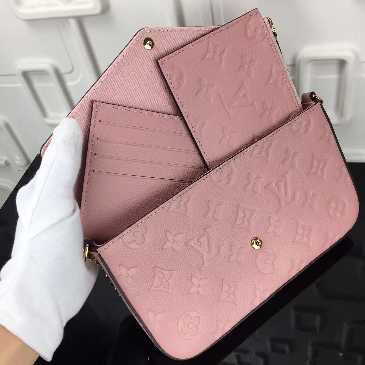 Dragons Bags - High-Quality Designer Products for You - AFFORDABLE LUXURY BAGS - 3631
