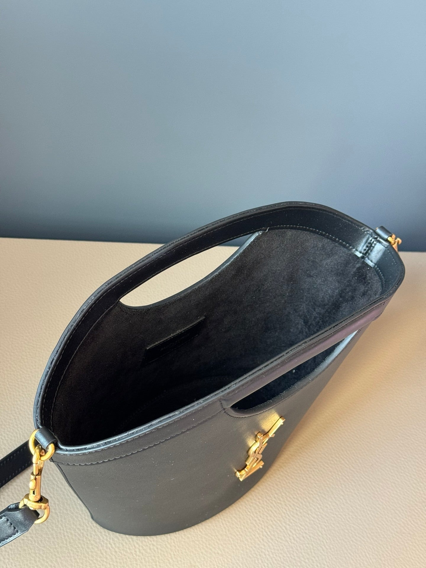 Dragons Bags - Best High-End Brands in One Place - AFFORDABLE LUXURY BAGS - 6013