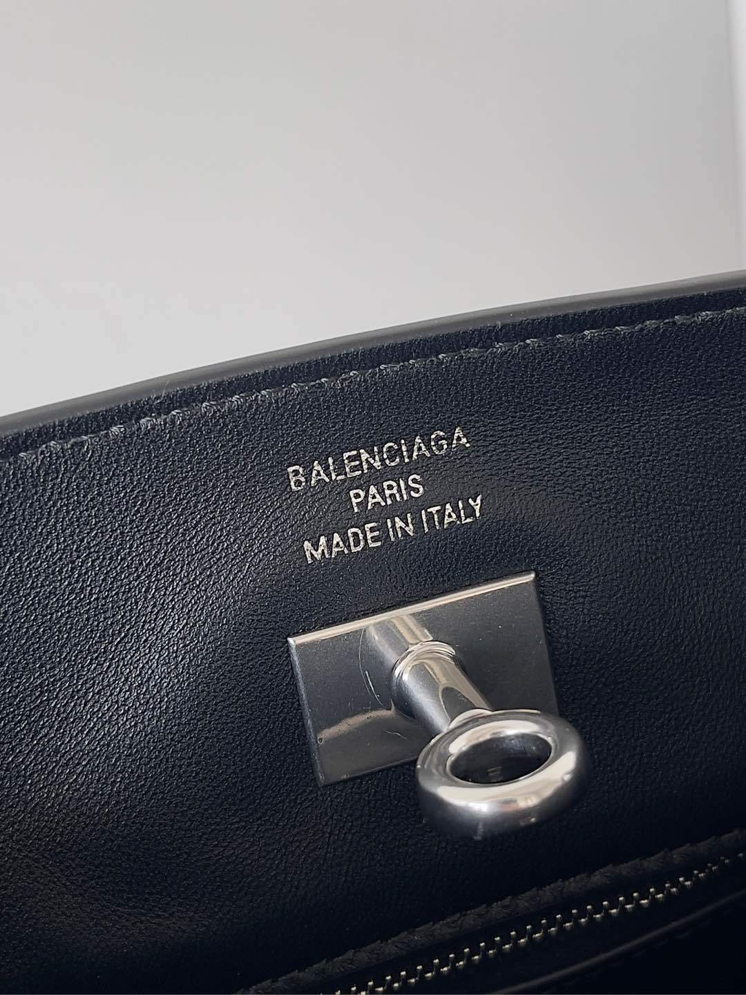 new-luxury-designer-bags-nm24351