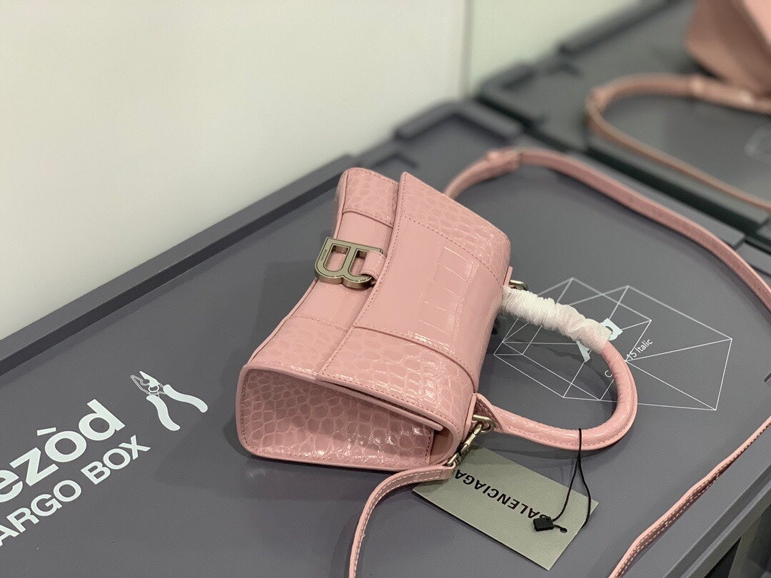 new-luxury-designer-bags-nm24065