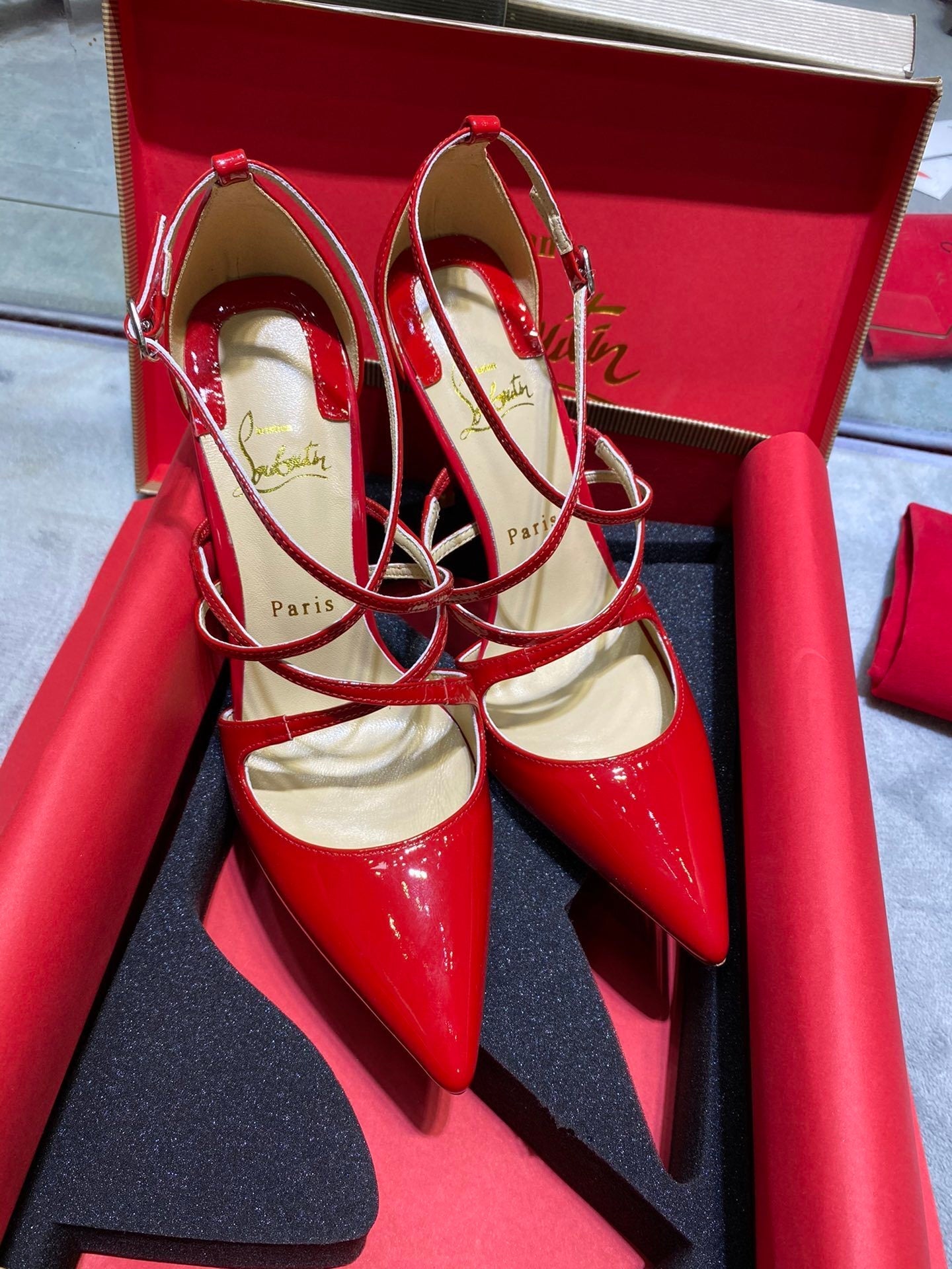 Dragons Bags - High-Quality Designer Products for You - AFFORDABLE LUXURY HEELS - 7951