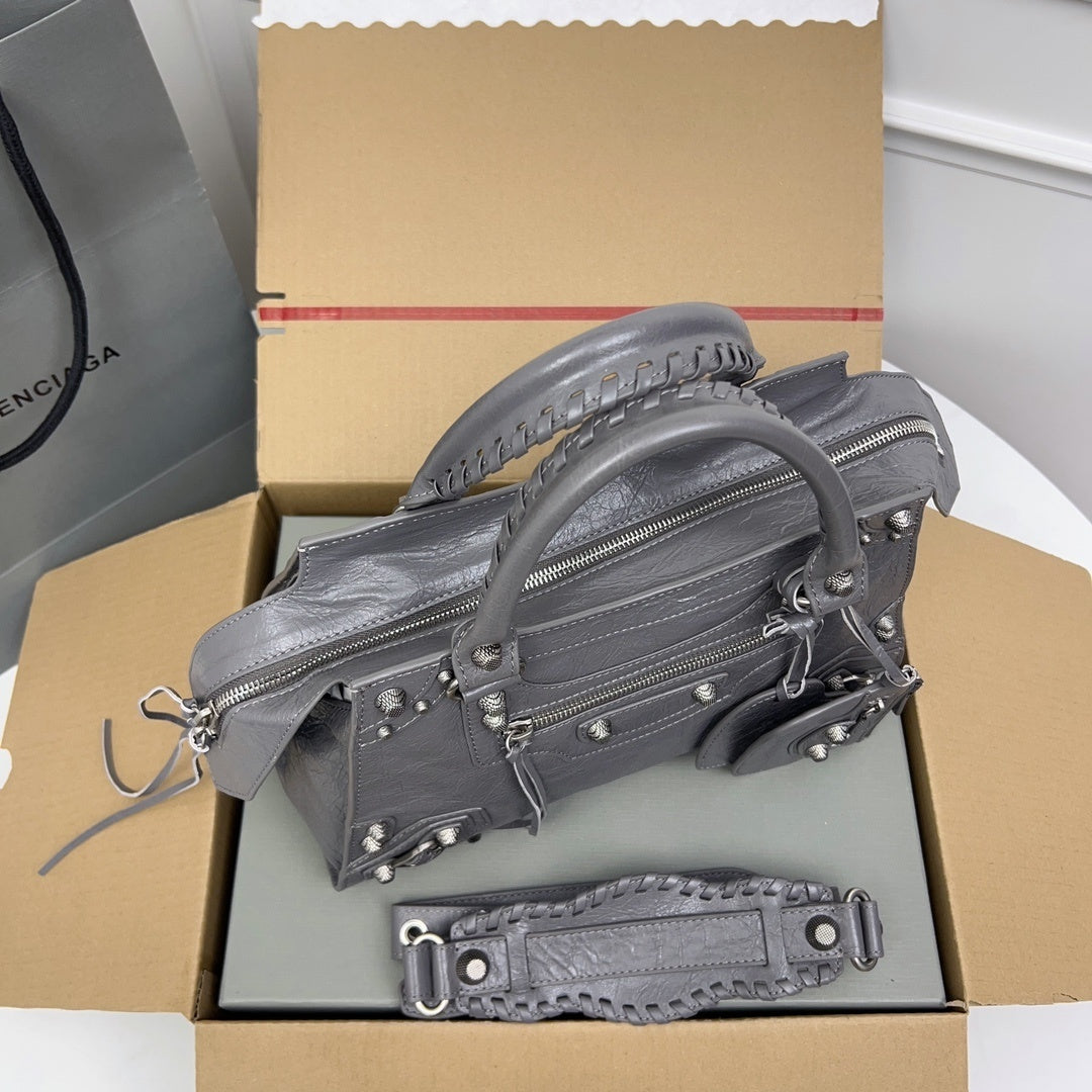 new-luxury-designer-bags-nm24276