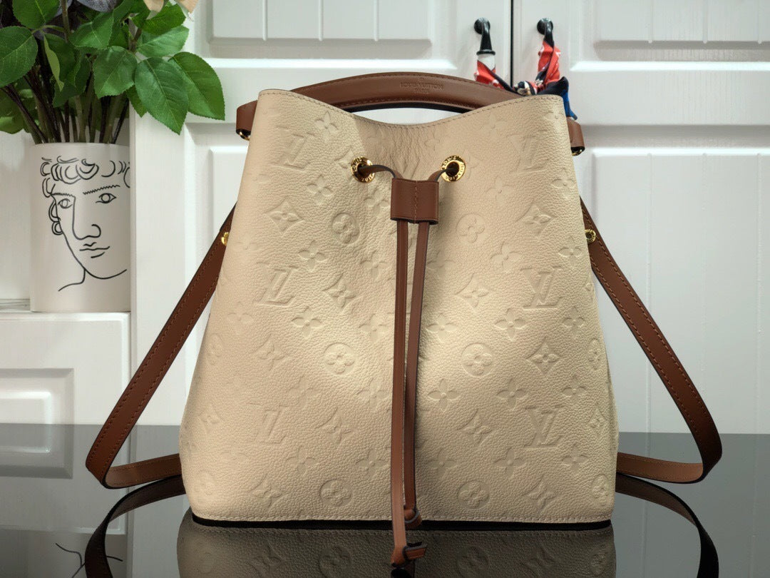 new-luxury-designer-bags-nm22051