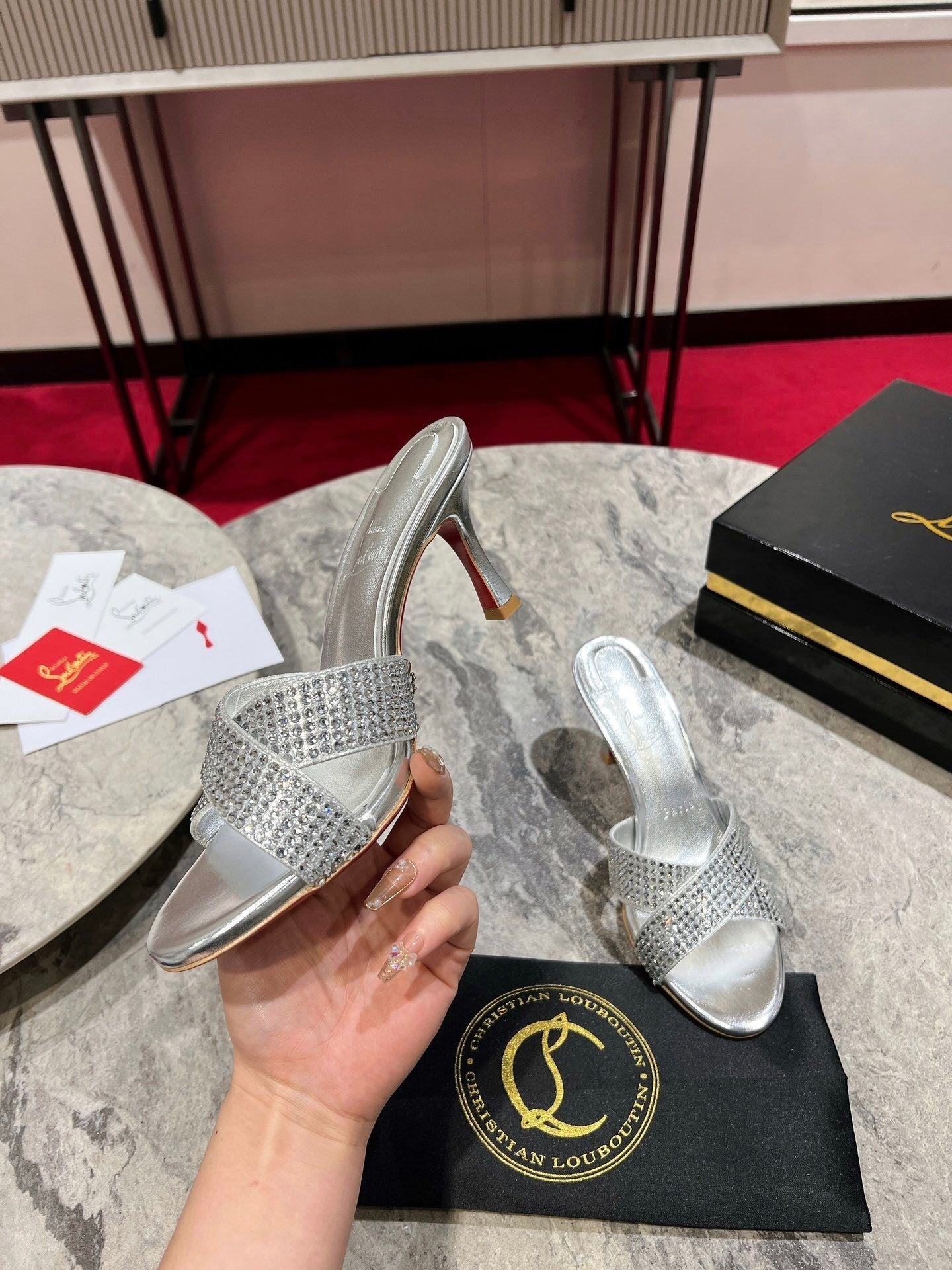 Dragons Bags - High-Quality Designer Products for You - AFFORDABLE LUXURY HEELS - 8079