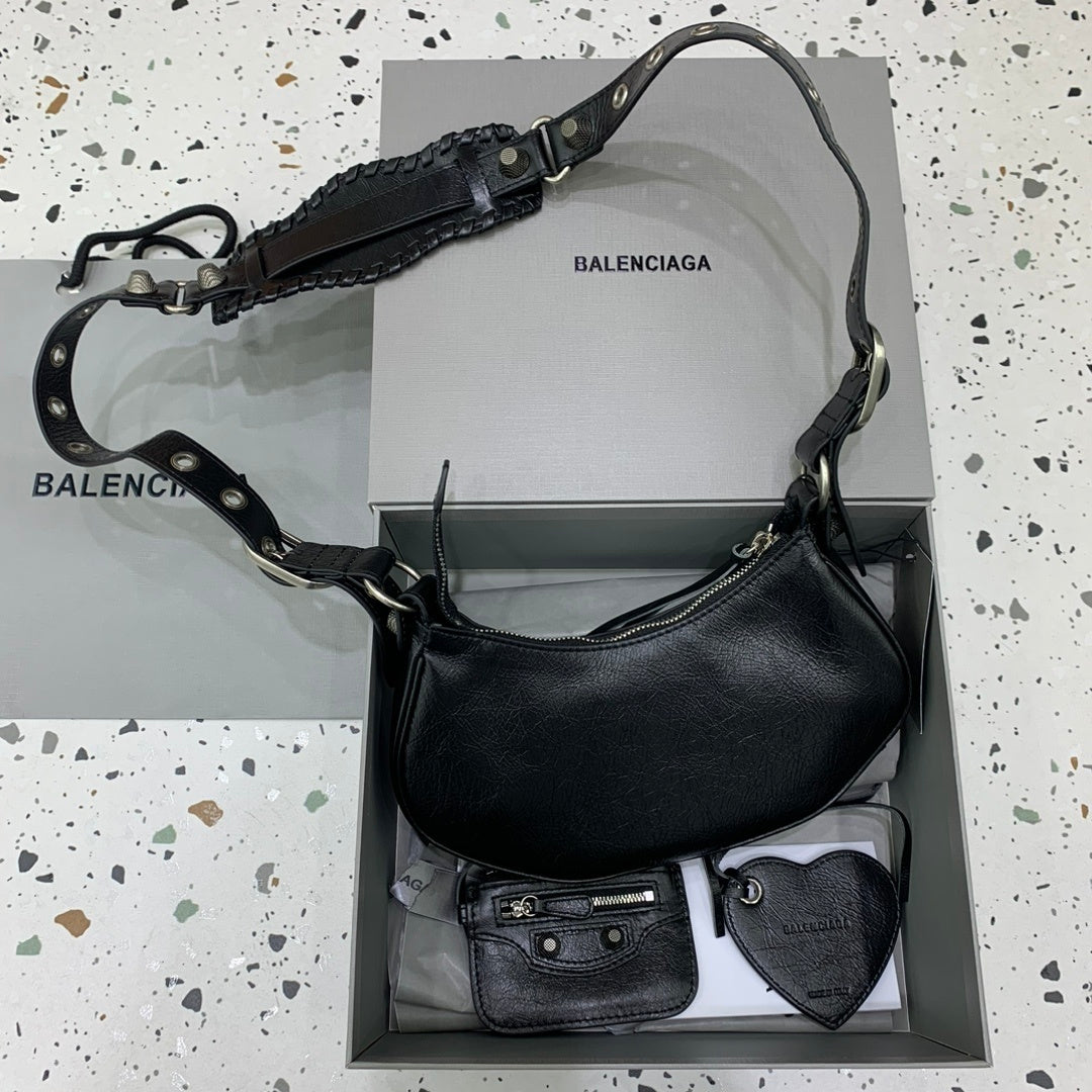new-luxury-designer-bags-nm24309
