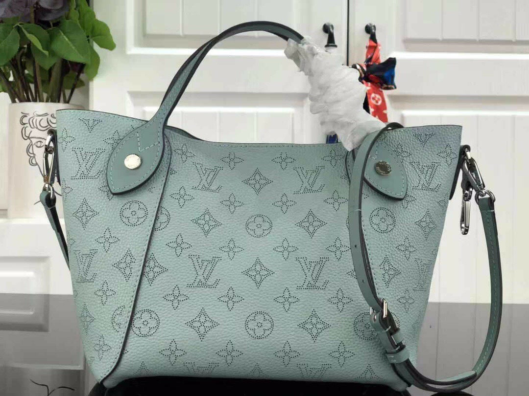 new-luxury-designer-bags-nm22037