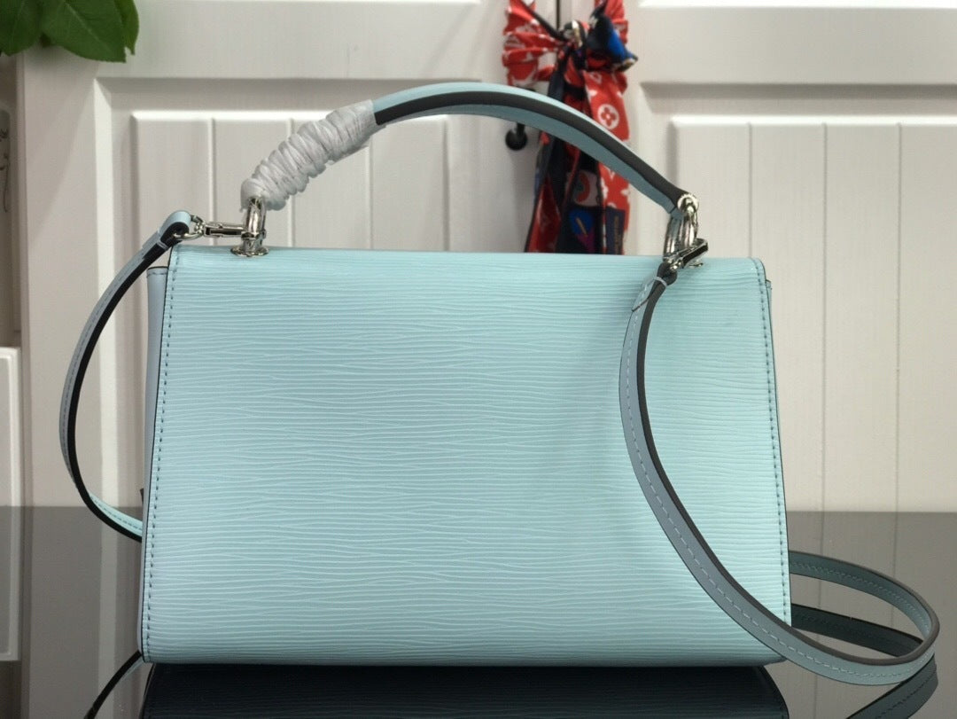 new-luxury-designer-bags-nm22070