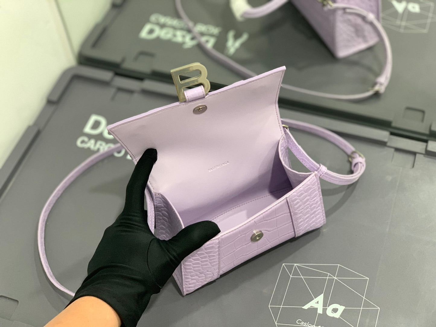 new-luxury-designer-bags-nm24067
