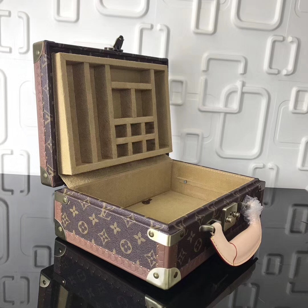 Dragons Bags - High-Quality Designer Products for You - AFFORDABLE LUXURY BAGS - 3499