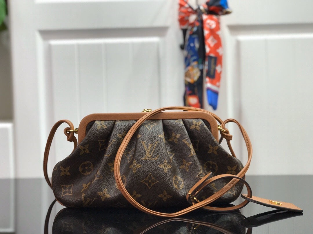 new-luxury-designer-bags-nm22009