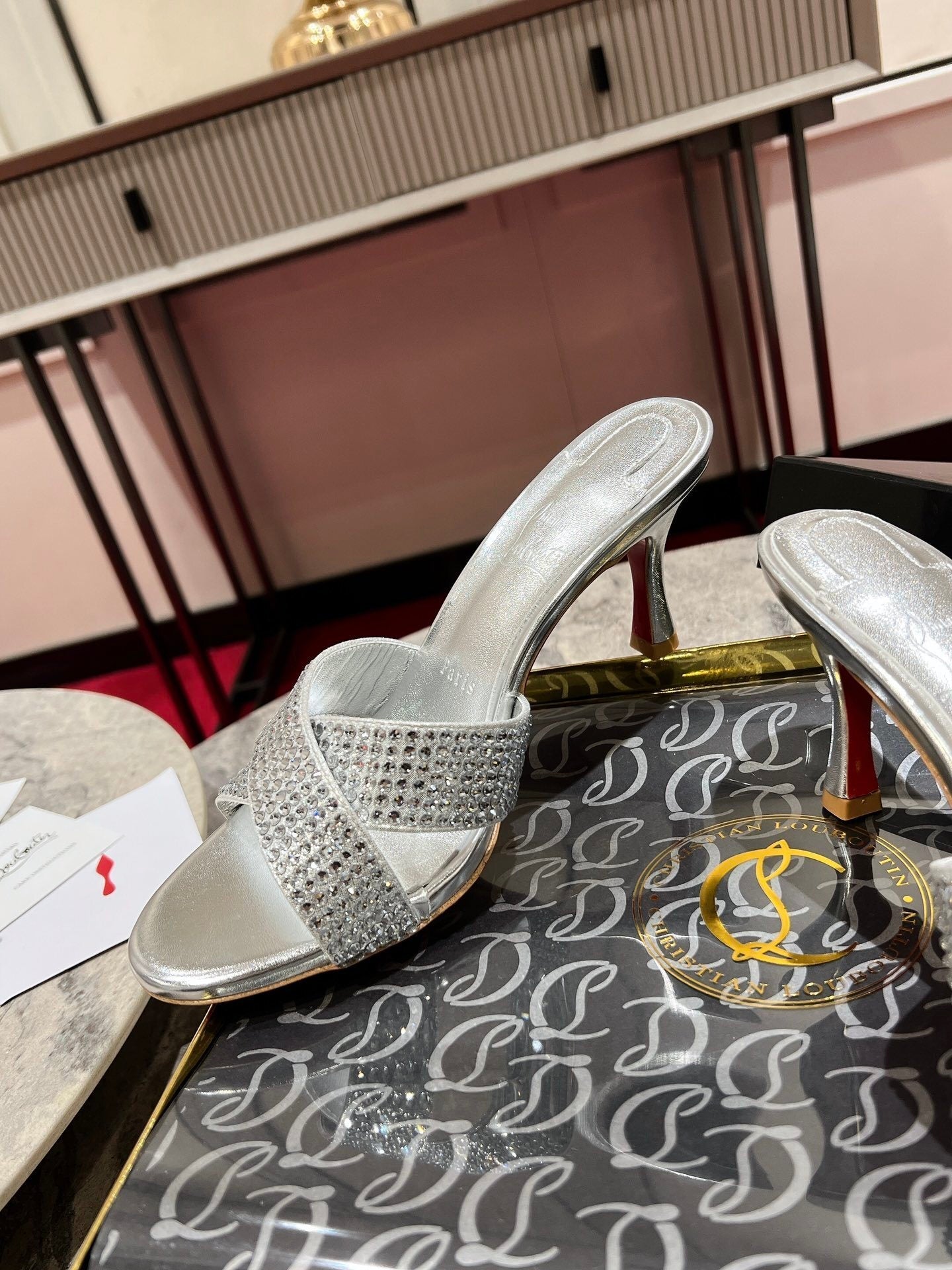 Dragons Bags - High-Quality Designer Products for You - AFFORDABLE LUXURY HEELS - 8079