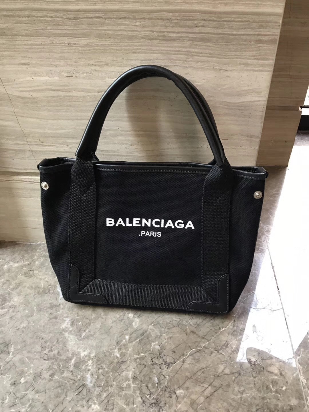 new-luxury-designer-bags-nm24992