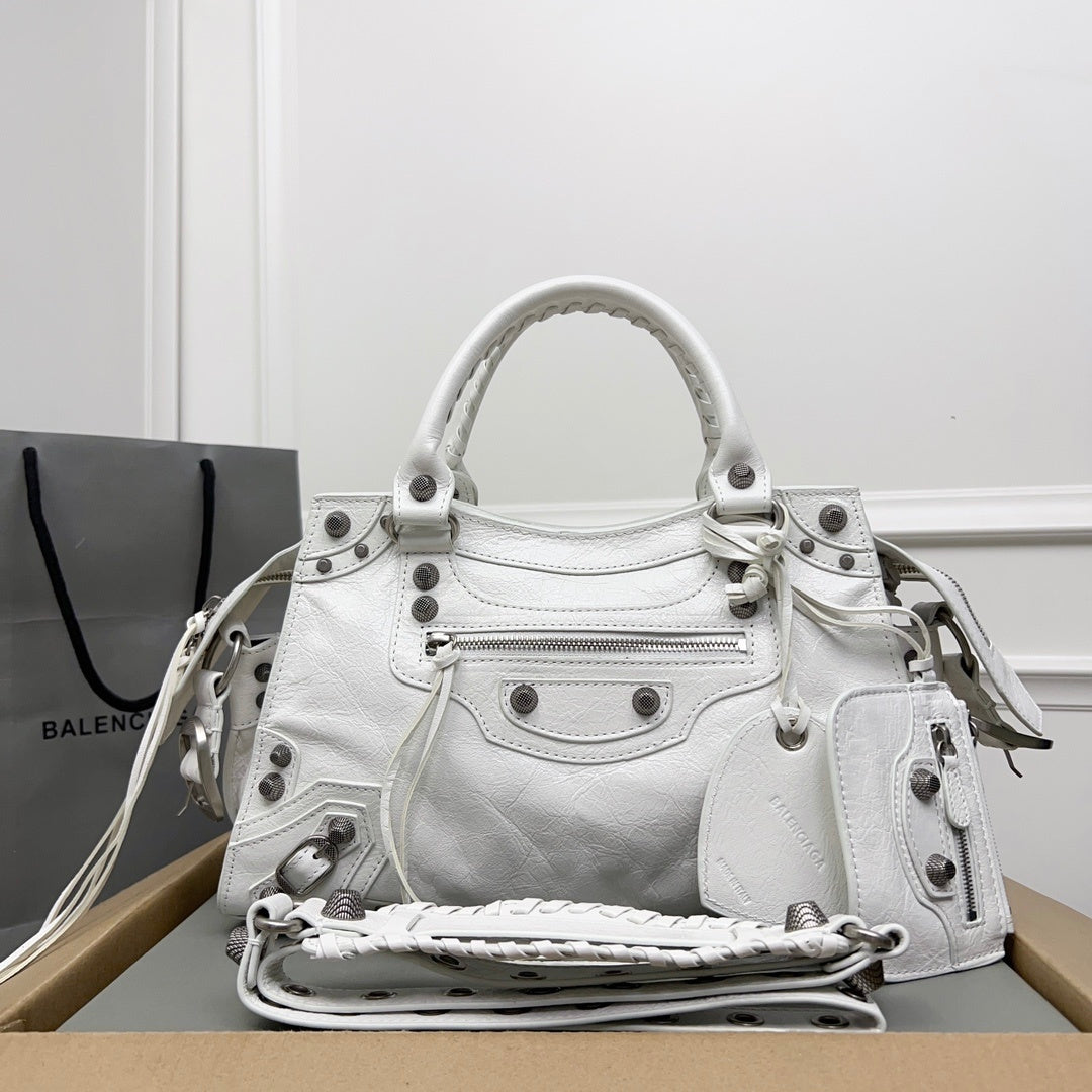 new-luxury-designer-bags-nm24281