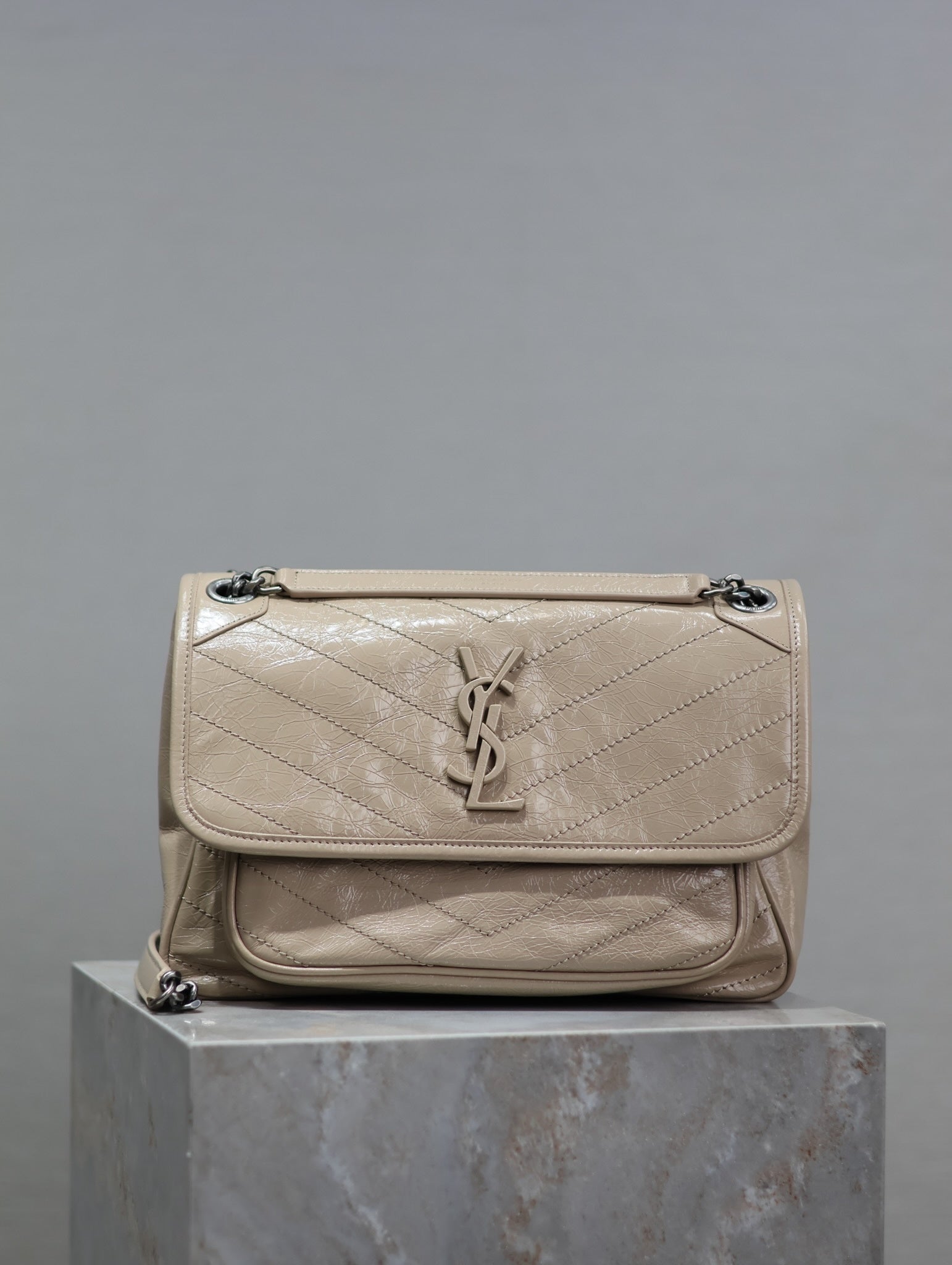 Dragons Bags - Best High-End Brands in One Place - AFFORDABLE LUXURY BAGS - 5989