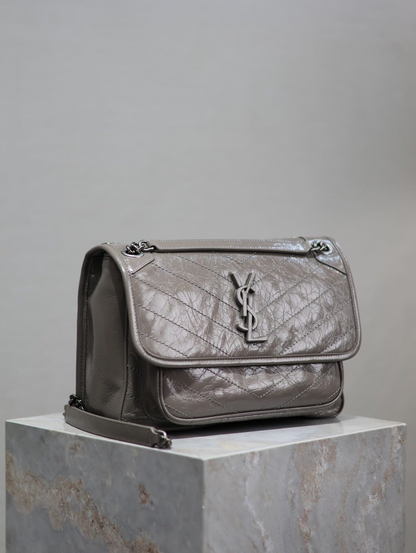 Dragons Bags - Best High-End Brands in One Place - AFFORDABLE LUXURY BAGS - 5985