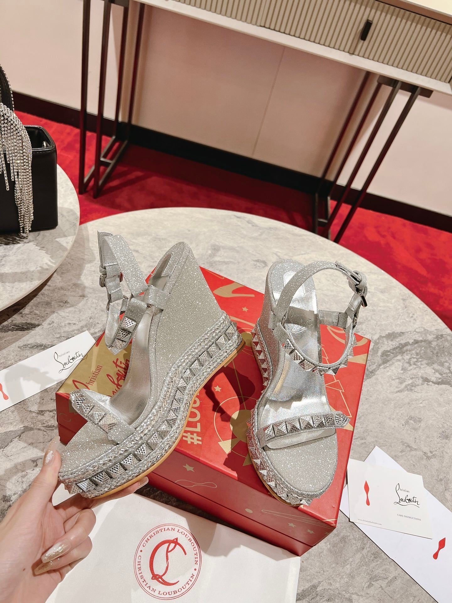 Dragons Bags - Best High-End Brands in One Place - AFFORDABLE LUXURY HEELS - 8321