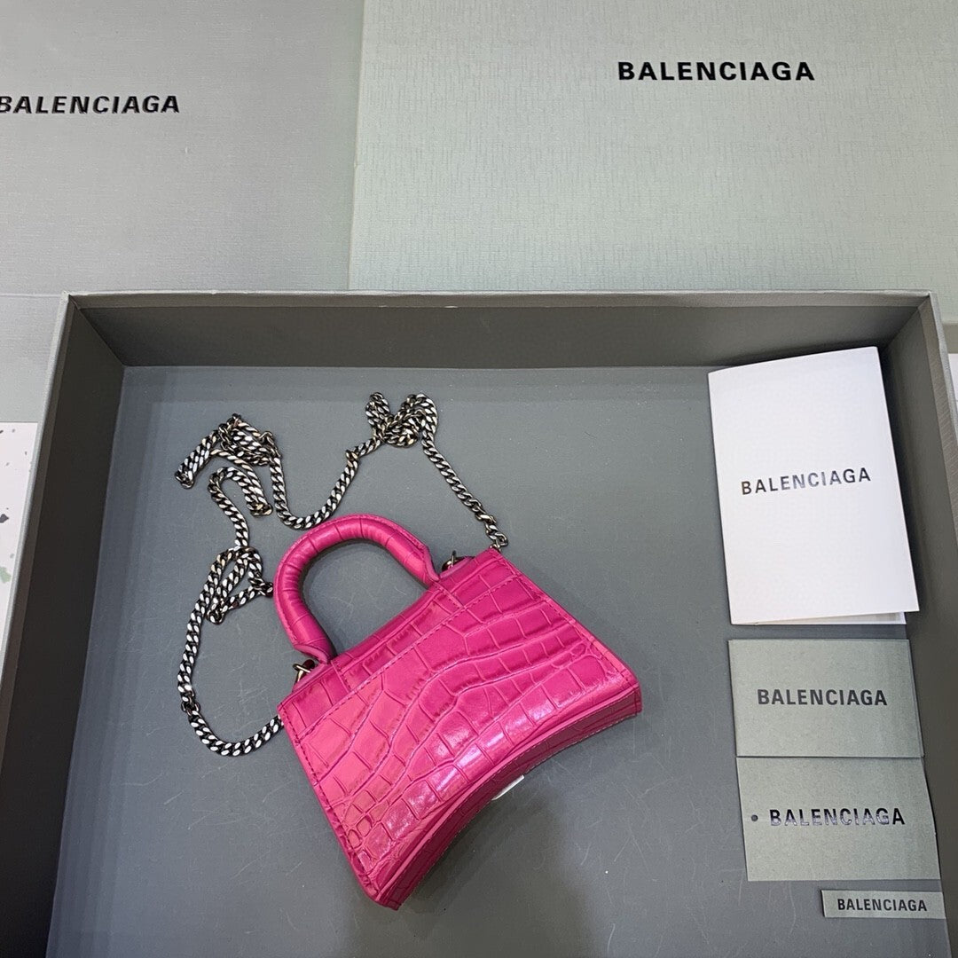 new-luxury-designer-bags-nm24795