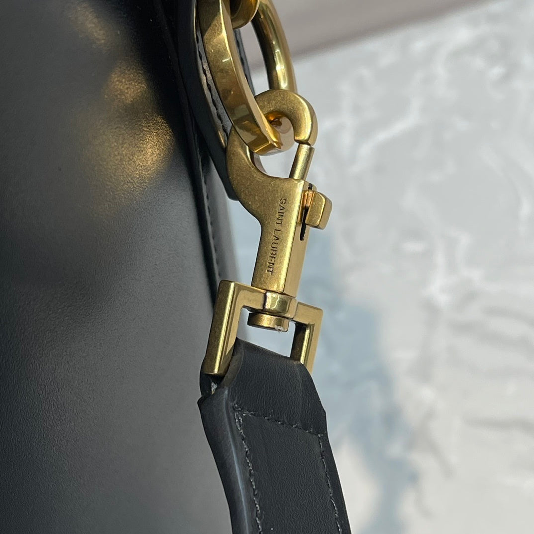 Dragons Bags - Best High-End Brands in One Place - AFFORDABLE LUXURY BAGS - 6025
