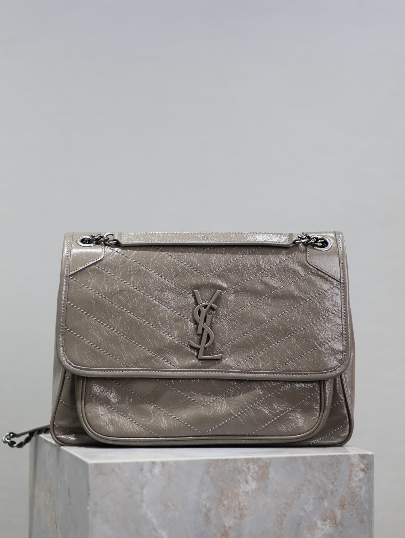 Dragons Bags - High-Quality Designer Products for You - AFFORDABLE LUXURY BAGS - 5987