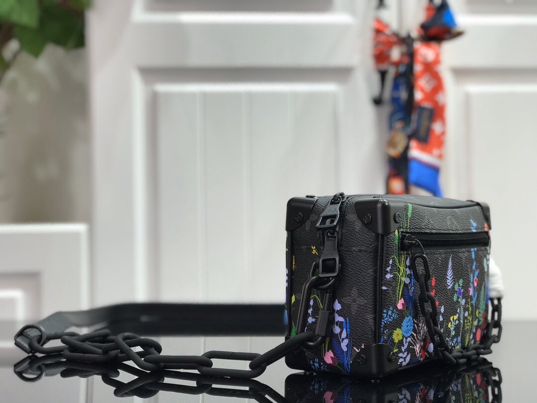 new-luxury-designer-bags-nm21987
