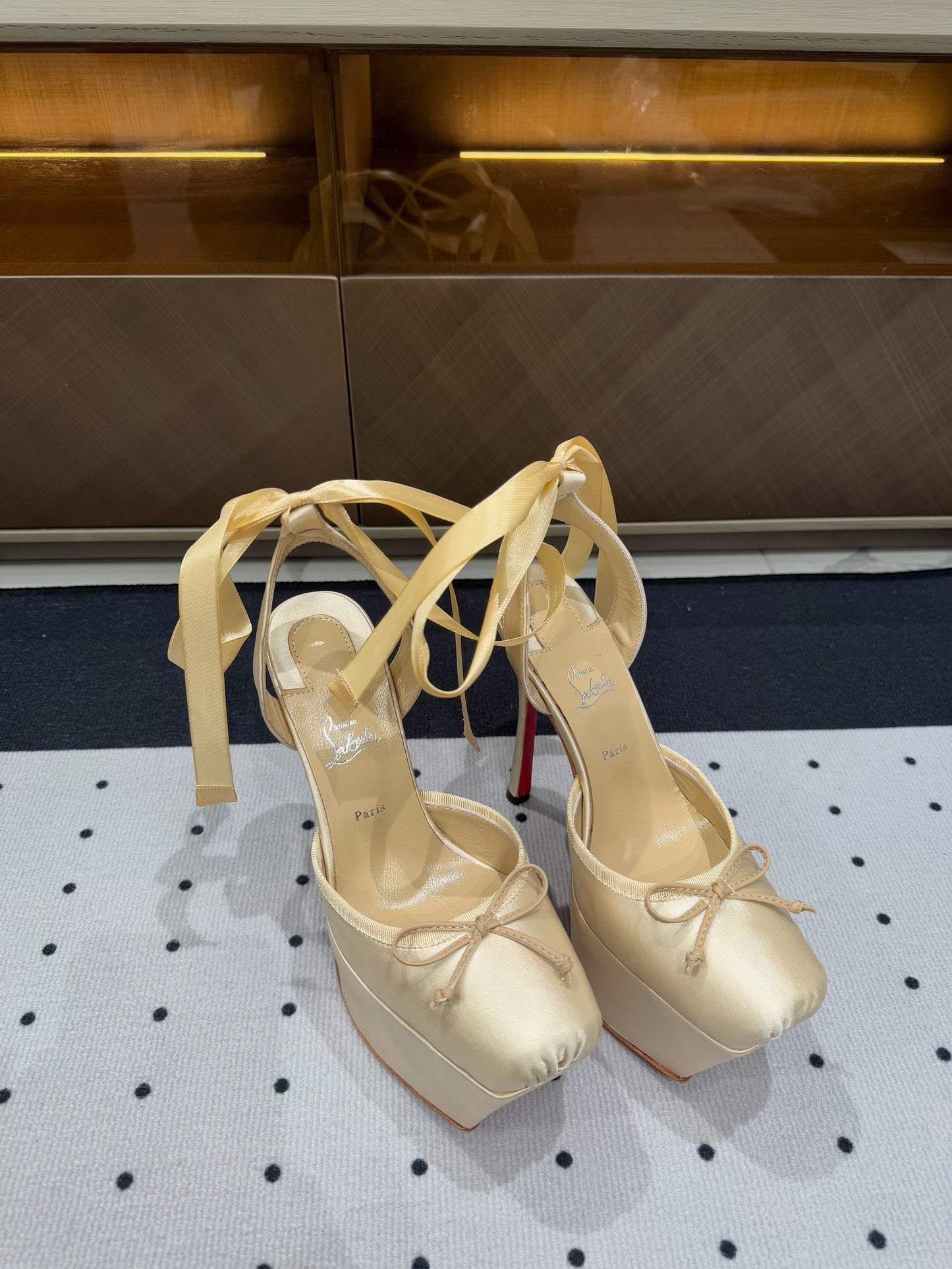 Dragons Bags - Premium Luxury Goods and Accessories - AFFORDABLE LUXURY HEELS - 8218