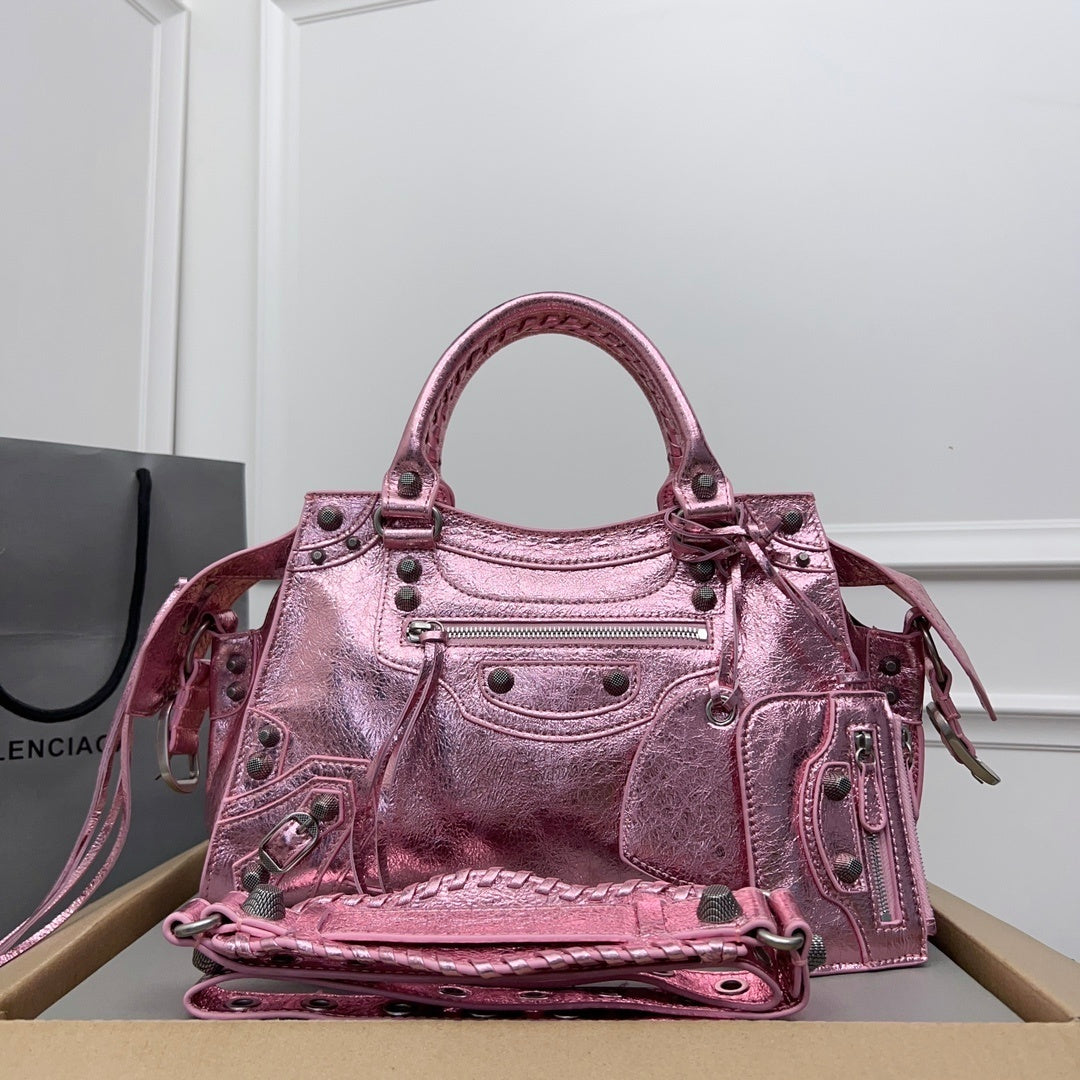 new-luxury-designer-bags-nm24274