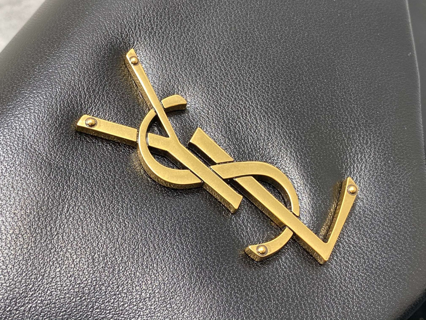 Dragons Bags - Best High-End Brands in One Place - AFFORDABLE LUXURY BAGS - 5869