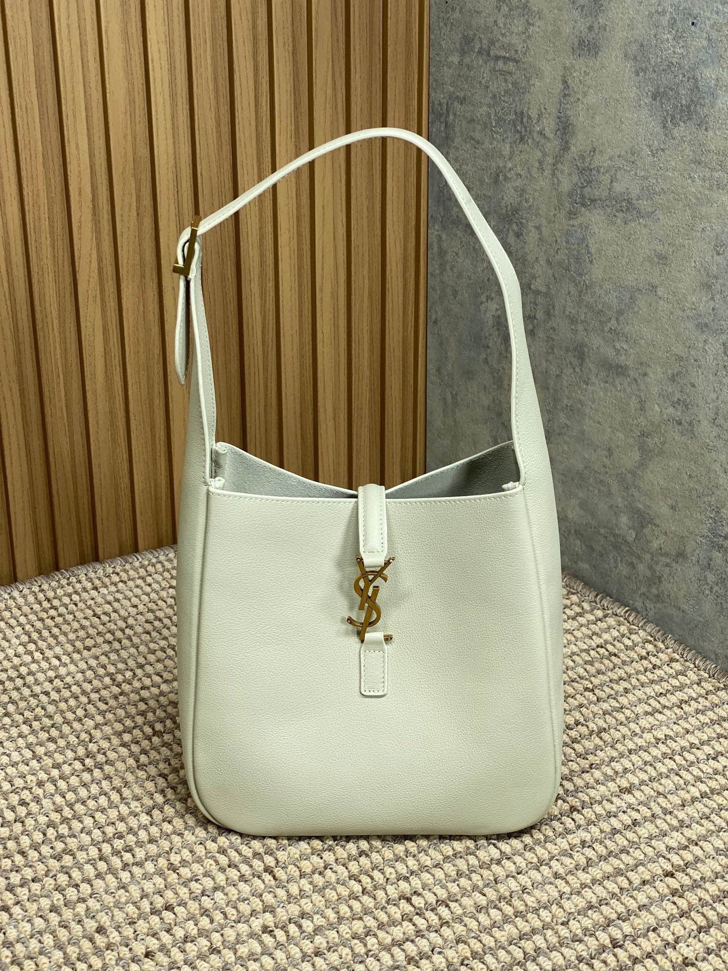 Dragons Bags - Premium Luxury Goods and Accessories - AFFORDABLE LUXURY BAGS - 5934