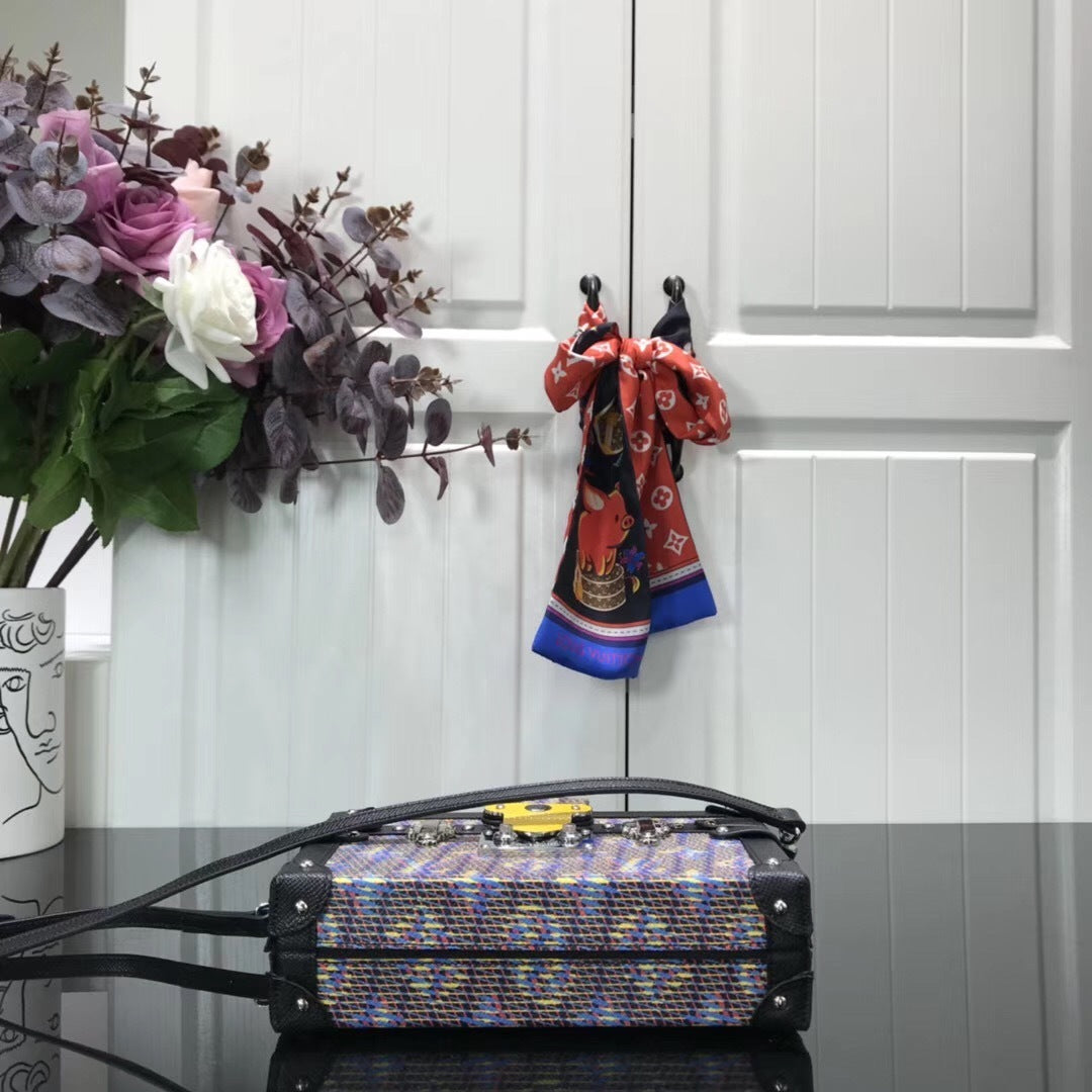 Dragons Bags - High-Quality Designer Products for You - AFFORDABLE LUXURY BAGS - 3839